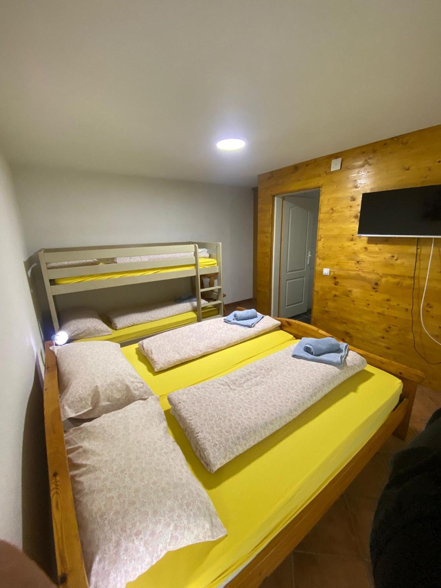 Forest Camp Despotovac Buitenkant foto